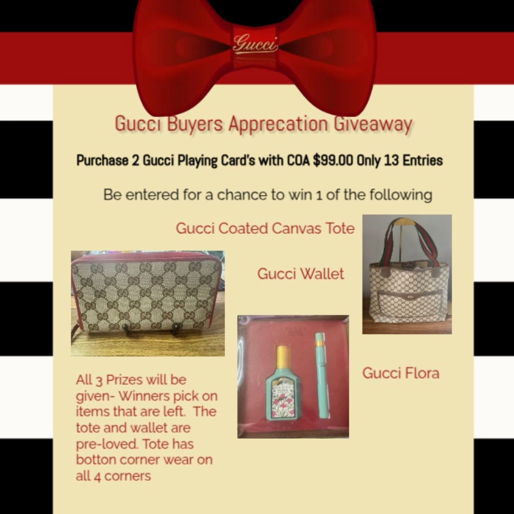 2 Gucci Vintage GG Horsebit Playing Cards with COA & Bag Charm - Picture 1 of 17